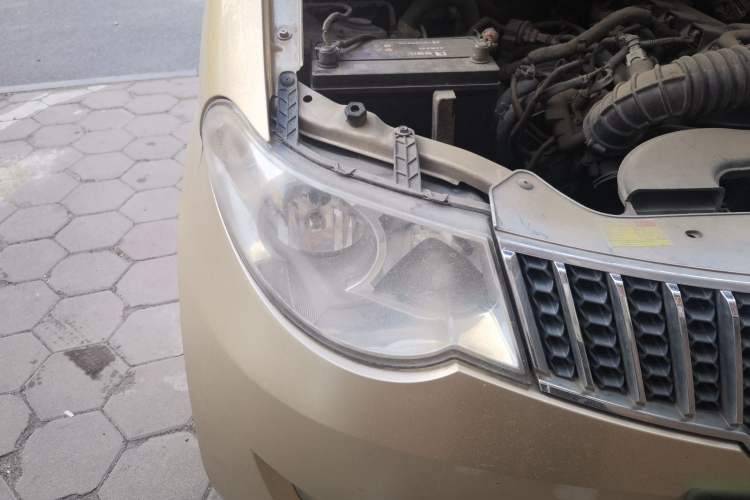 Used Wuling Hongguang 2010 1.4L Luxury Model Right Front Headlight