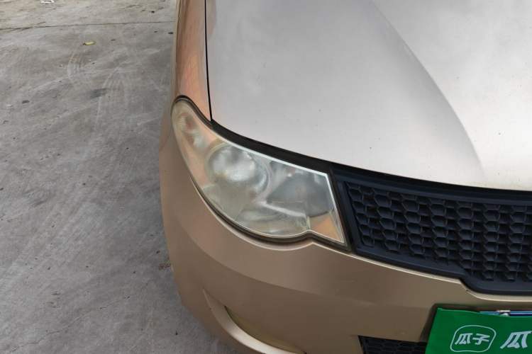 Used Wuling Hongguang 2010 1.4L Practical Version Right Front Headlight