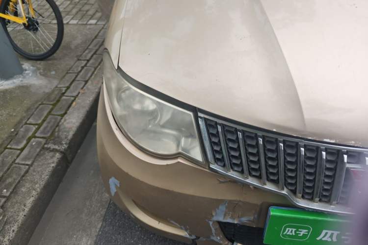 Used Wuling Hongguang 2010 1.2L Standard Version China IV Right Front Headlight