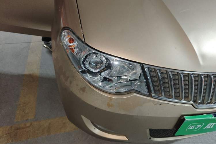Used Wuling Hongguang 2010 1.4L Luxury Model Right Front Headlight