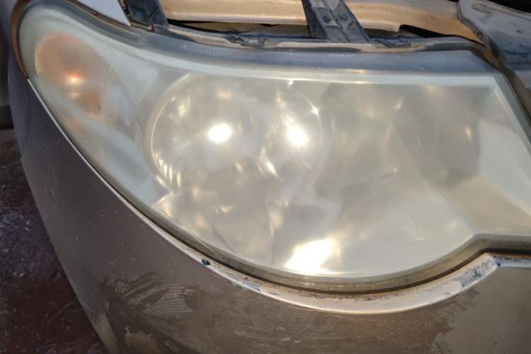 Used Wuling Hongguang 2010 1.2L Base Version China IV Standard Right Front Headlight