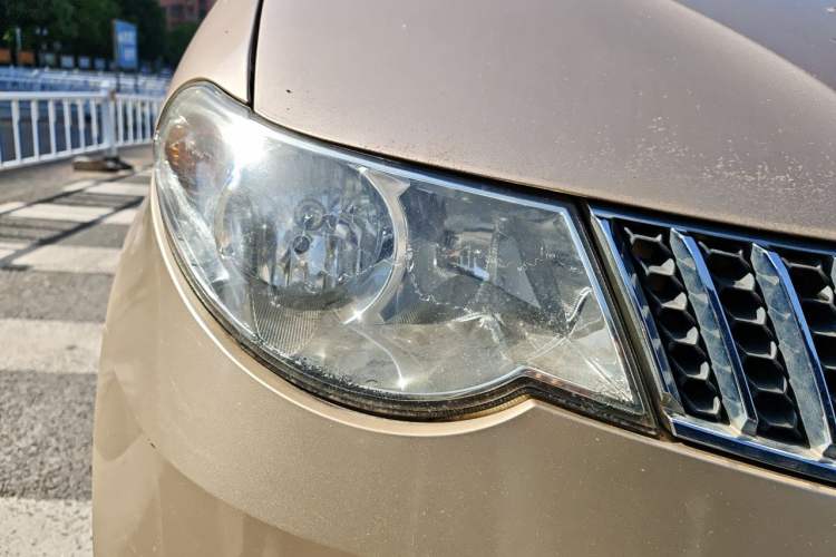 Used Wuling Hongguang 2010 1.4L Comfort Version Right Front Headlight