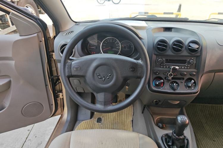 Used Wuling Hongguang 2010 1.4L Practical Version Steering Wheel