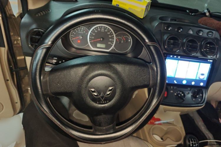 Used Wuling Hongguang 2010 1.4L Luxury Model Steering Wheel