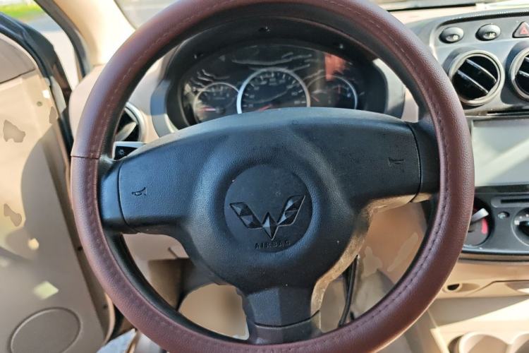 Used Wuling Hongguang 2010 1.4L Comfort Version Steering Wheel