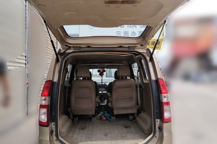 Used Wuling Hongguang 2010 1.4L Luxury Model Trunk