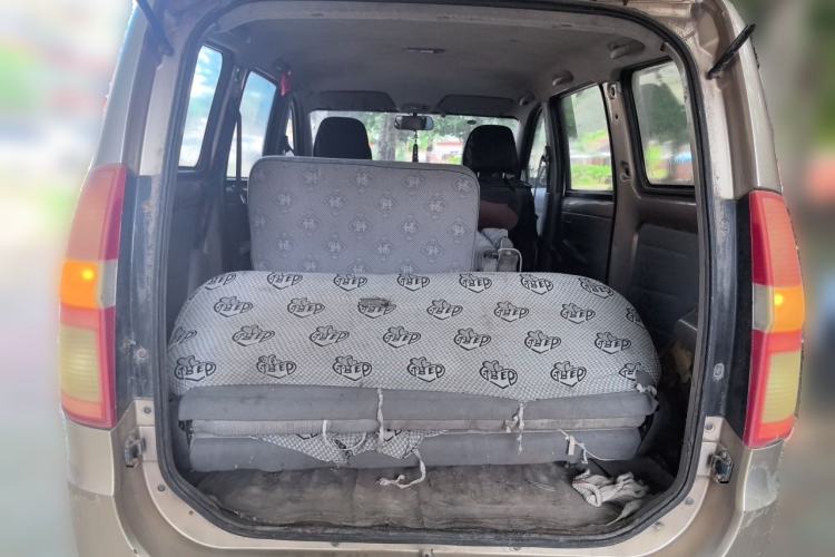 Used Wuling Hongguang 2010 1.4L Base Version Trunk