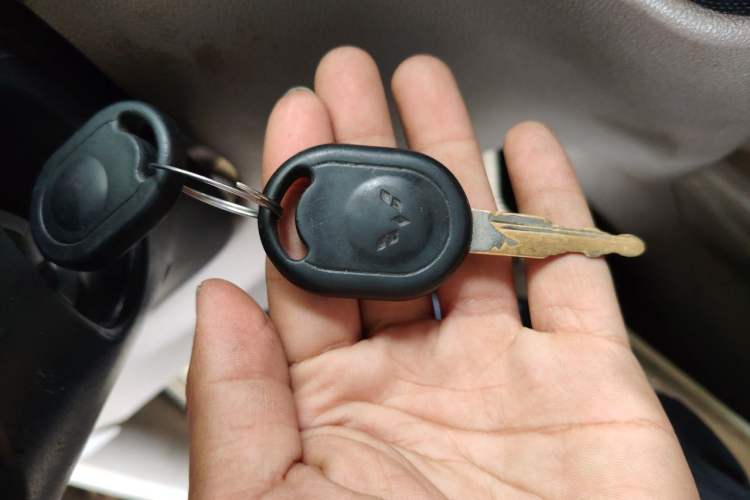 Used Wuling Hongguang 2010 1.2L Standard Version China IV Vehicle Key