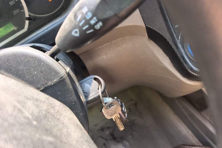 Used Wuling Hongguang 2010 1.2L Standard Version China IV Vehicle Key
