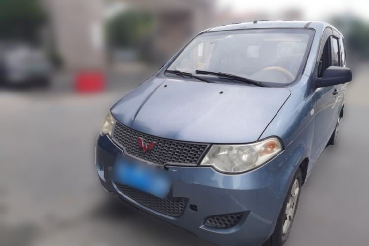 Used Wuling Hongguang 2013 1.5L Base Version Guazi used car, China used car export, Used car for sale, Used Wuling cars, Cheapest cars for sale