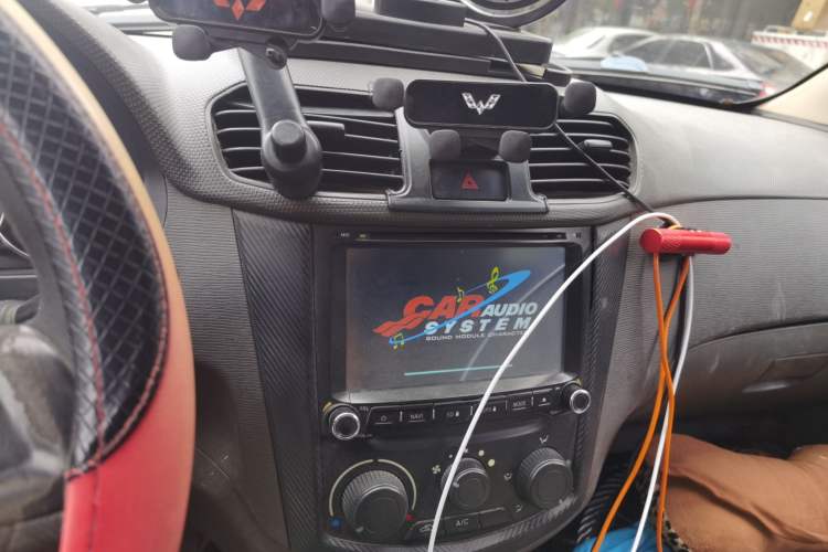 Used Wuling Hongguang 2013 1.5L Base Version Audio And AC Panel