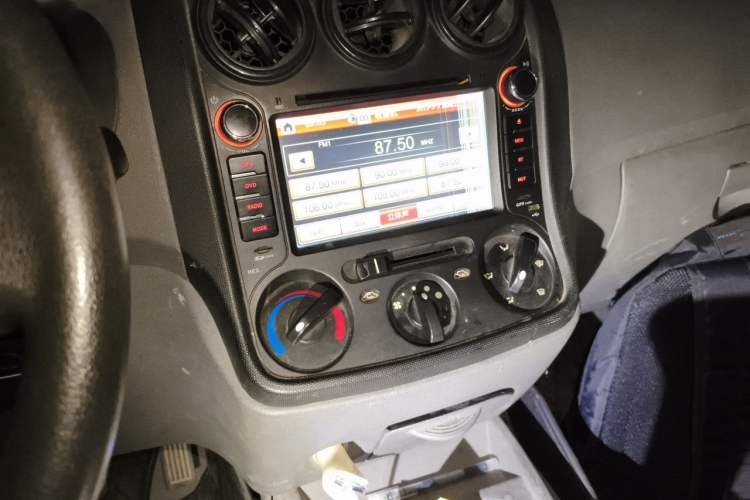 Used Wuling Hongguang 2013 1.5L Base Version Audio And AC Panel