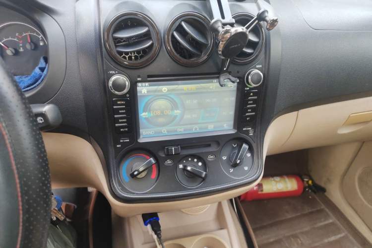 Used Wuling Hongguang 2013 1.5L S Luxury Model Audio And AC Panel