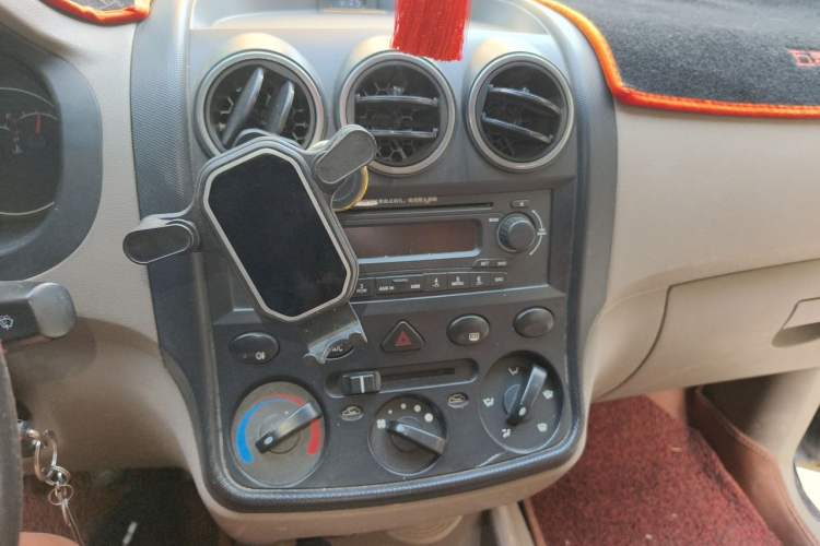 Used Wuling Hongguang 2013 1.5L Comfort Model Audio And AC Panel