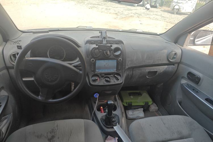 Used Wuling Hongguang 2013 1.5L Base Version Center Console