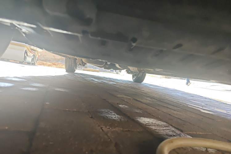 Used Wuling Hongguang 2013 1.5L S Luxury Model Chassis Front