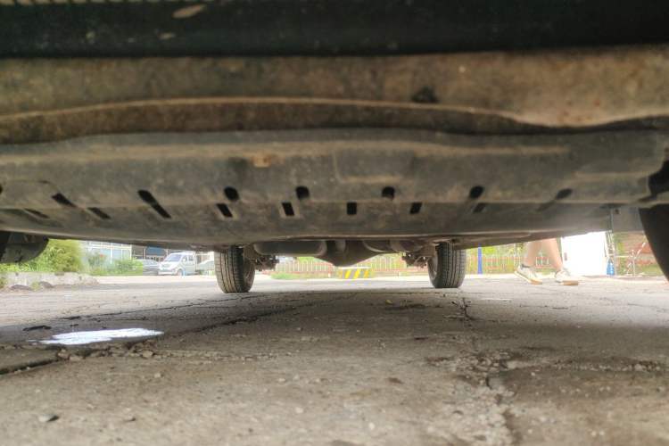 Used Wuling Hongguang 2013 1.5L Comfort Model Chassis Front