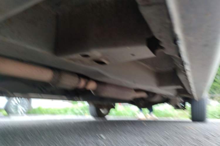 Used Wuling Hongguang 2013 1.5L Luxury Model Chassis Front Left