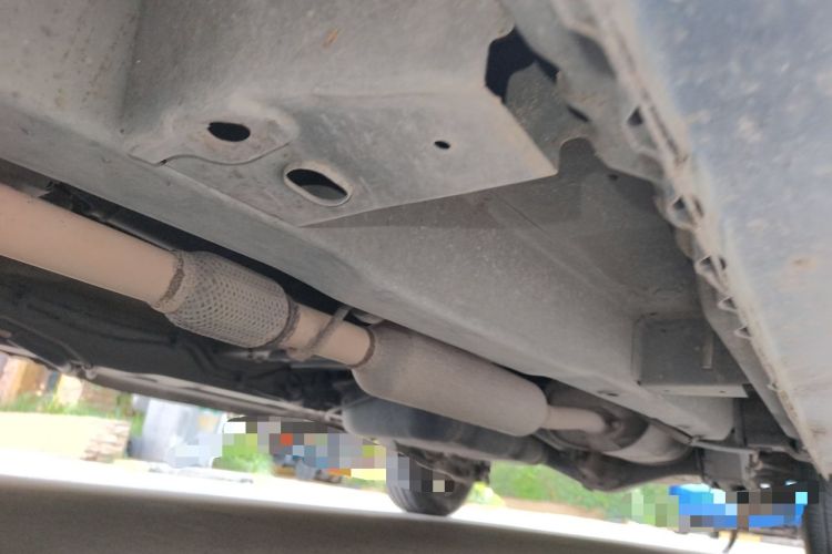 Used Wuling Hongguang 2013 1.5L Comfort Model Chassis Front Left