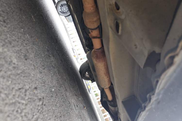 Used Wuling Hongguang 2013 1.5L Luxury Model Chassis Front Left