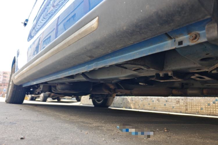 Used Wuling Hongguang 2013 1.5L S Comfort Model Chassis Front Right