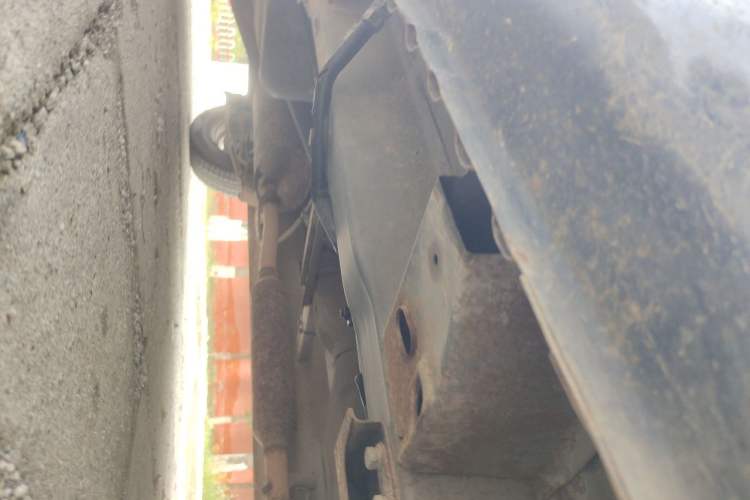 Used Wuling Hongguang 2013 1.5L Comfort Model Chassis Front Right