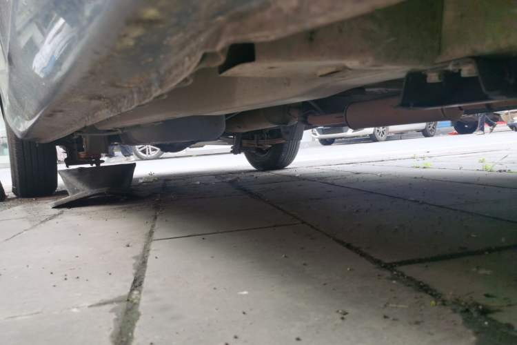 Used Wuling Hongguang 2013 1.2L S Comfort Model China IV Standard Chassis Front Right
