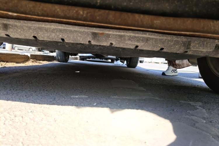Used Wuling Hongguang 2013 1.5L Standard Version Chassis Front