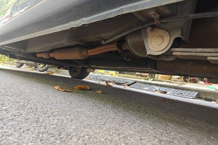 Used Wuling Hongguang 2013 1.5L Base Version Chassis Rear Left