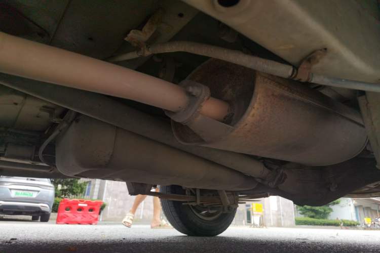 Used Wuling Hongguang 2013 1.5L Base Version Chassis Rear Left