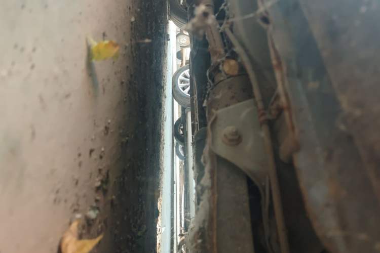 Used Wuling Hongguang 2013 1.5L S Comfort Model Chassis Rear Left