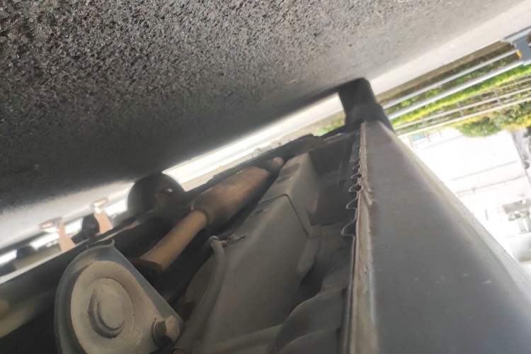 Used Wuling Hongguang 2013 1.5L Base Version Chassis Rear Left