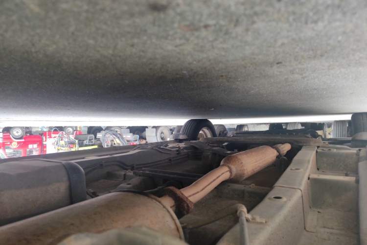 Used Wuling Hongguang 2013 1.5L S Luxury Model Chassis Rear Left