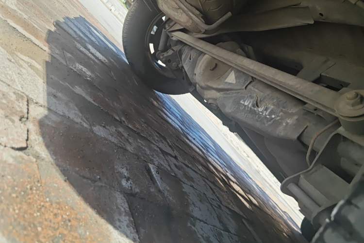 Used Wuling Hongguang 2013 1.5L S Luxury Model Chassis Rear Right