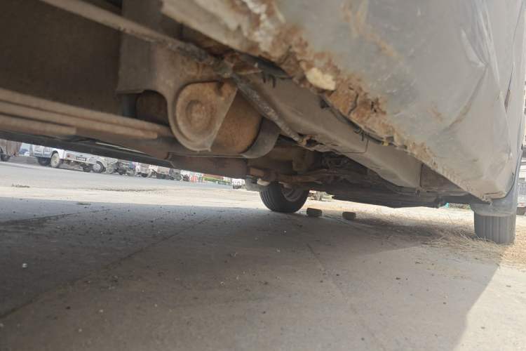 Used Wuling Hongguang 2013 1.5L Base Version Chassis Rear Right