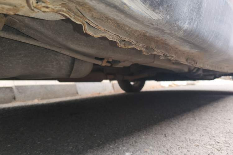 Used Wuling Hongguang 2013 1.5L Base Version Chassis Rear Right