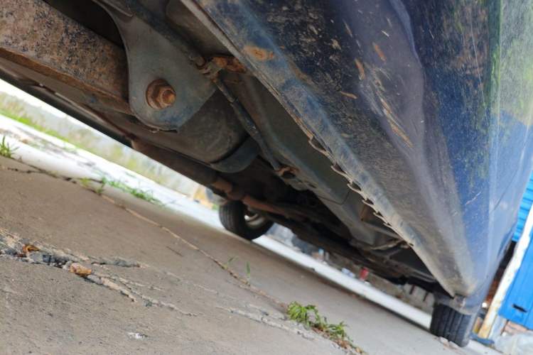 Used Wuling Hongguang 2013 1.5L Comfort Model Chassis Rear Right