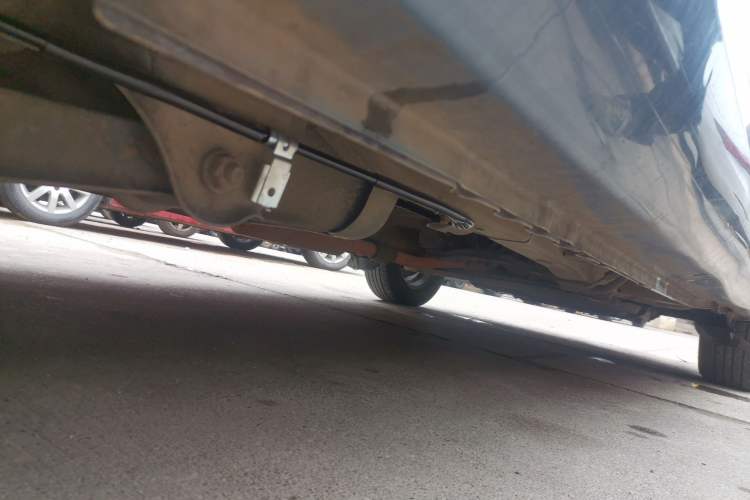 Used Wuling Hongguang 2013 1.5L Base Version Chassis Rear Right