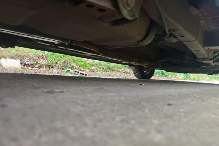 Used Wuling Hongguang 2013 1.5L Luxury Model Chassis Rear Right