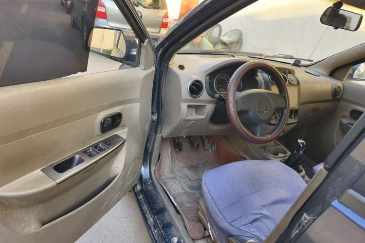 Used Wuling Hongguang 2013 1.5L Standard Version Driver Seat