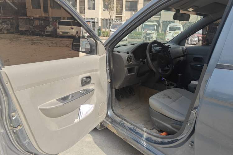 Used Wuling Hongguang 2013 1.5L Base Version Driver Seat