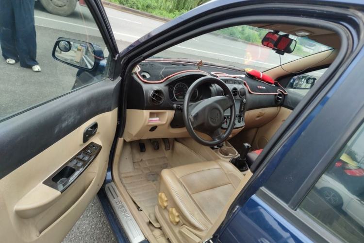 Used Wuling Hongguang 2013 1.5L Luxury Model Driver Seat