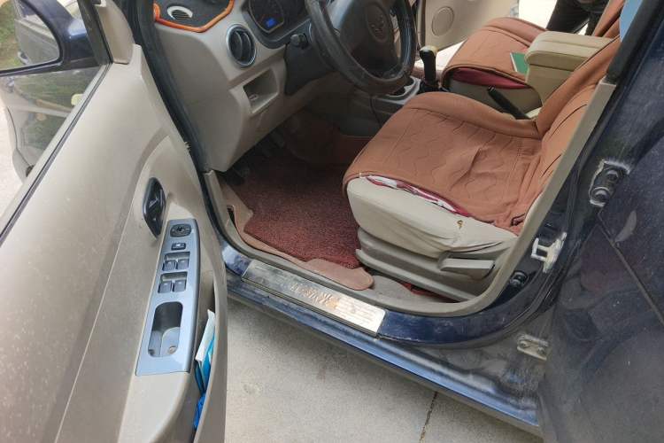 Used Wuling Hongguang 2013 1.5L Comfort Model Driver Seat