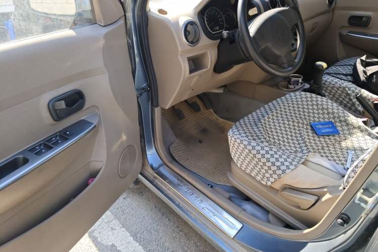 Used Wuling Hongguang 2013 1.5L Standard Version Driver Seat