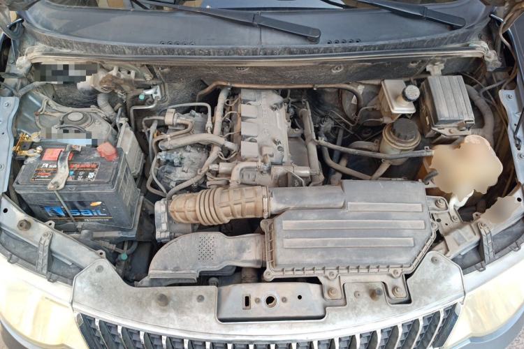 Used Wuling Hongguang 2013 1.5L Base Version Engine Bay