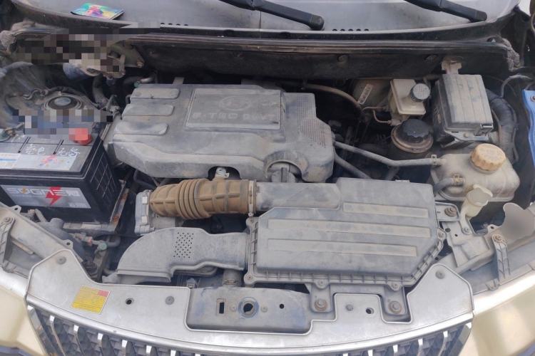 Used Wuling Hongguang 2013 1.5L S Luxury Model Engine Bay