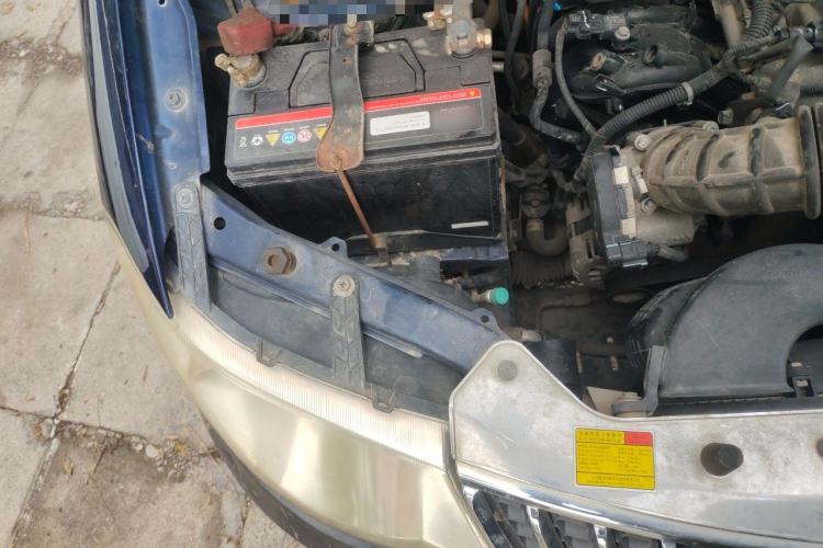 Used Wuling Hongguang 2013 1.5L Comfort Model Engine Bay Right