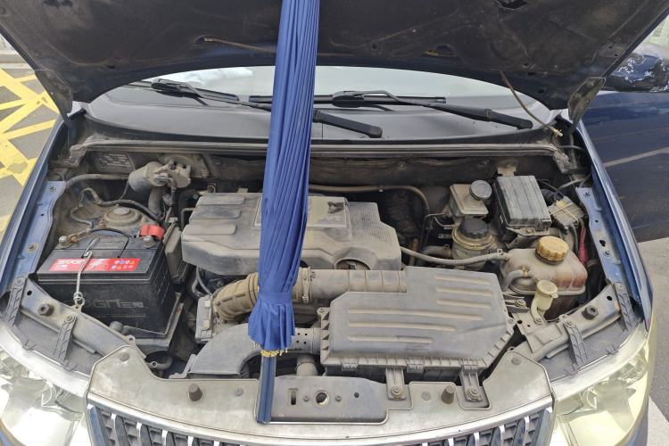 Used Wuling Hongguang 2013 1.5L Luxury Model Engine Bay