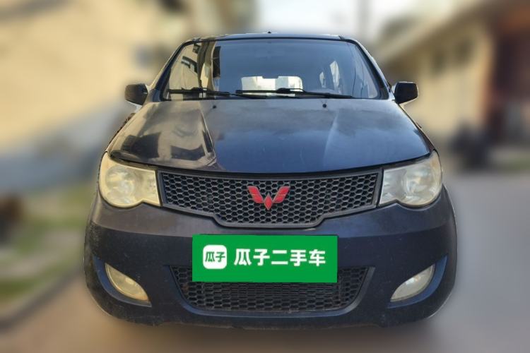 Used Wuling Hongguang 2013 1.5L Standard Version Front