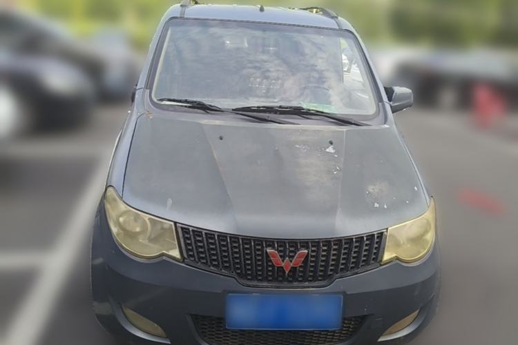 Used Wuling Hongguang 2013 1.5L Luxury Model Front
